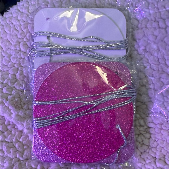 Pink Glitter Tags with silver strings - Picture 2 of 4
